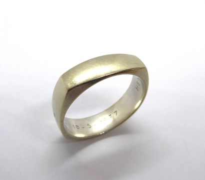 ALLIANCE in 18K (750/°°) white gold, square...