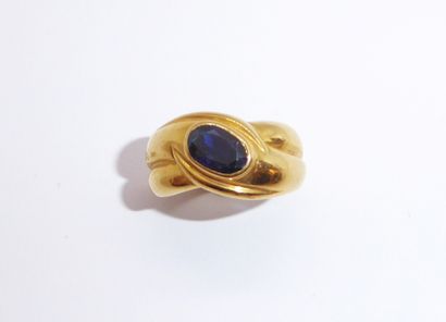 RING in 18K yellow gold (750/°°) set with...