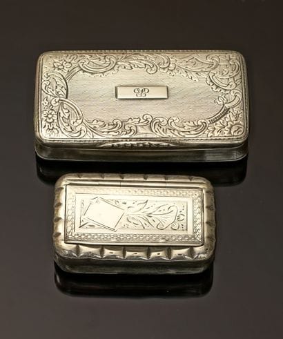 SET of 2 silver pill boxes min 800/°°, rectangular...