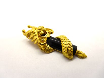 24K yellow gold pendant (with control charge)...