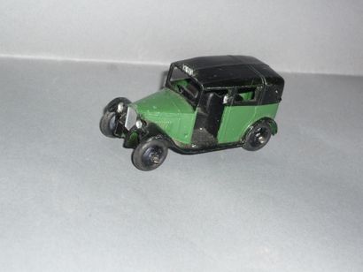 DINKY TOYS GB n°36G Taxi with green driver...