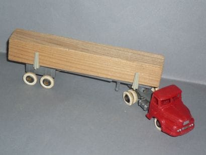 CLE Truck UNIC wood transport