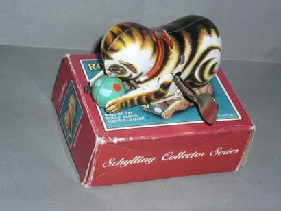 ROLLING CAT (with key)
