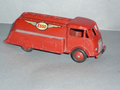 DINKY TOYS n°25U Ford ESSO tanker (as is)...