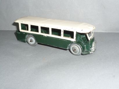 DINKY TOYS n°29DS Parisian bus Somua Panhard...