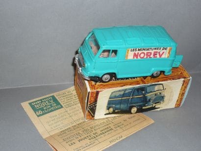 NOREV Estafette Renault van green (as is...