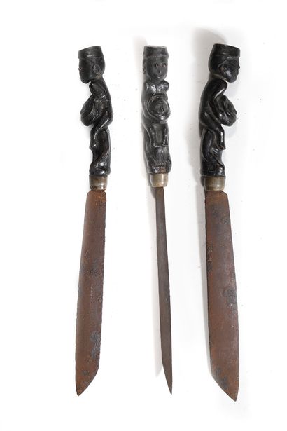 Small machete with iron blade, the handle...