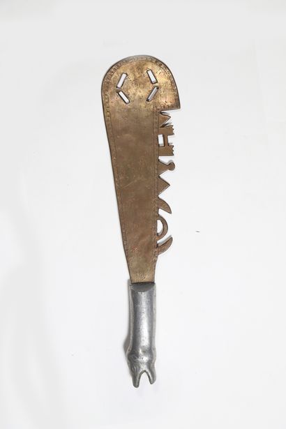 Recade or parade knife, the blade in openwork...