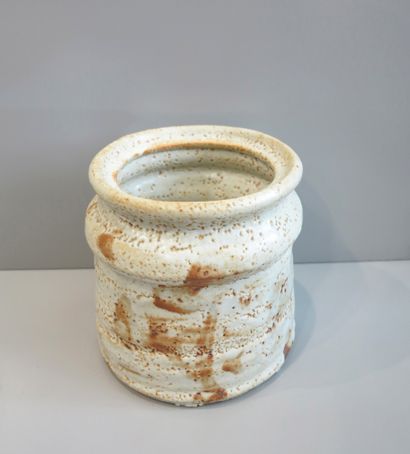 Cache-pot.

Japon, école de Kobé, 1960.

16x16cm...