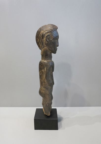 Statuette hermaphrodite disproportionnée...