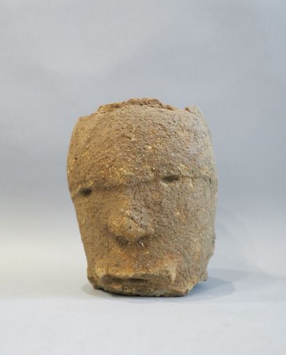 Tête anthropomorphe.

Nigéria, type Nok,...