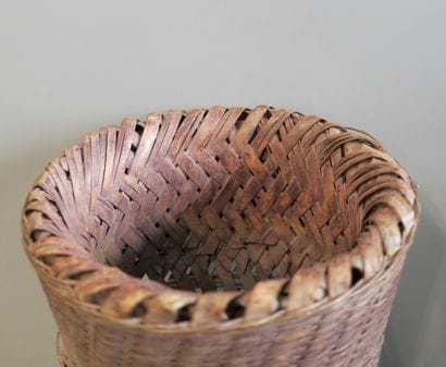 Panier à poisson en osier tressé.

Indon...