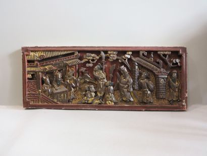 Couverture de livre sacré en bois polychrome...