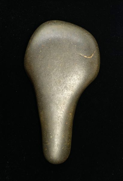 Saddle-shaped club axe in dark green polished...