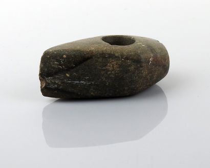 Diamond shaped hammer axe

Green stone 12...