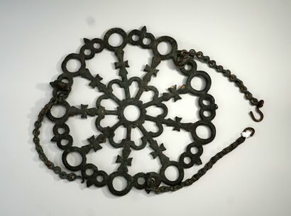 Byzantine chandelier

Polychandelion formed...