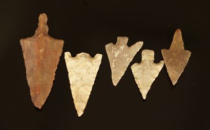 Five Neolithic flint arrowheads with peduncle...