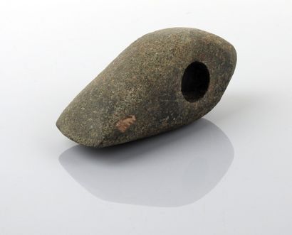 Diamond shaped hammer axe

Green stone 12...