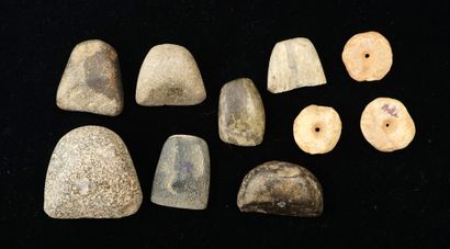 Lot composed of 7 Neolithic grey stone polished...