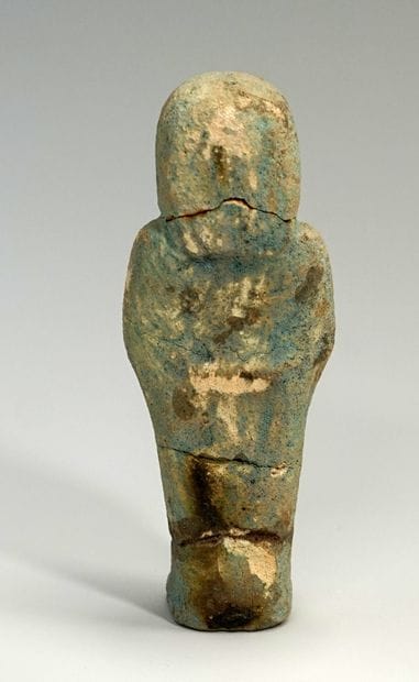 Shaouabti in enamelled green oxidized frit....