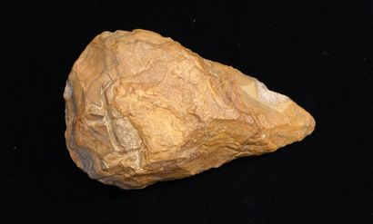 Beautiful amygdaloid biface with caramel...