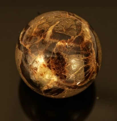 Sphere of Septaria. D: 6,5cm