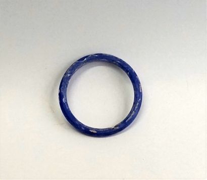 Bracelet en verre bleu translucide de style...