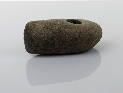 Diamond shaped hammer axe

Green stone 12...