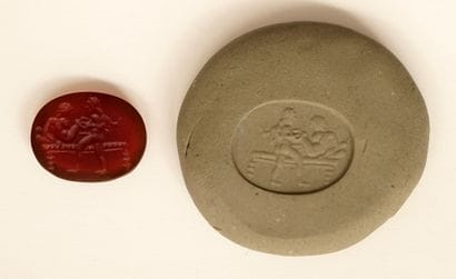 Intaglio presenting a very erotic scene....