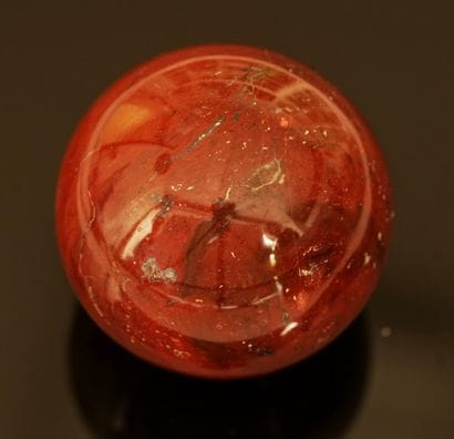 Sphere of jasper. D: 6cm