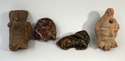 Lot composé de 4 objets de style antique...