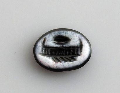 Rare intaglio representing a galley

Blue...