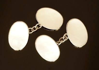 PAIRE DE BOUTONS DE MANCHETTE en argent 925/°°...