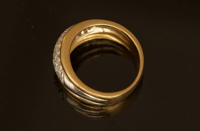Yellow gold and 18k (750/°°) white gold ring...