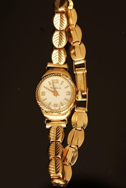 DAUPHINE - Lady's wristwatch in 18k yellow...