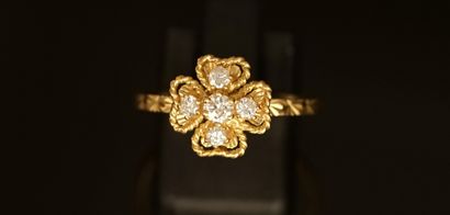 RING in 18k yellow gold (750/°°) with clover...