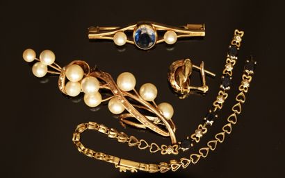 18k (750/°°) and 14k (585/°°°) gold SET consisting...