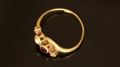 Antique ring in 18K yellow gold (750/°°)...