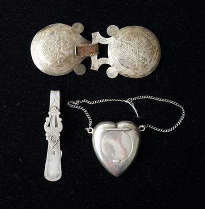 SET in silver between 800/°° and 925/°°°...