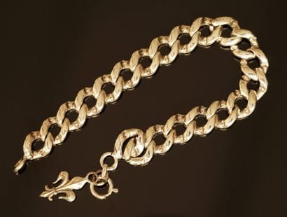 BRACELET in silver 800/°° with lily charm....
