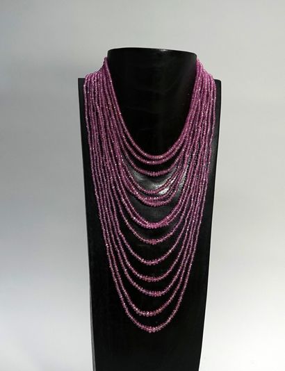 IMPORTANT NECKLACE with 14 rows of faceted...