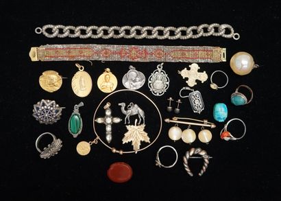 SET of antique jewelry, some silver min 800/°°...