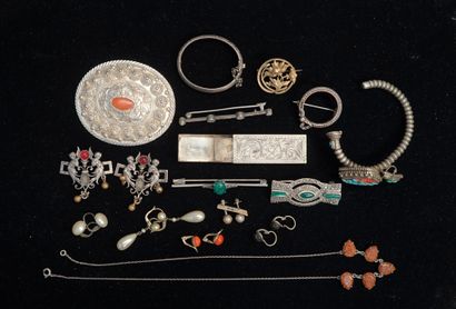 SET of antique jewelry, some silver min 800/°°...