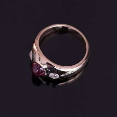 JONC ring in 18k yellow gold (750/°°) centered...