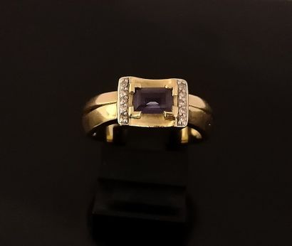 RING in 18K (750/°°) yellow gold, set with...