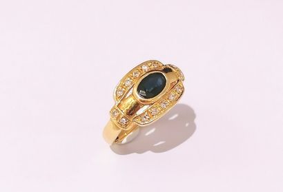 RING in 18K (750/°°) yellow gold, set with...