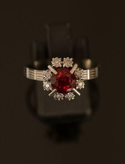 RING in 18k (750/°°) white gold set with...