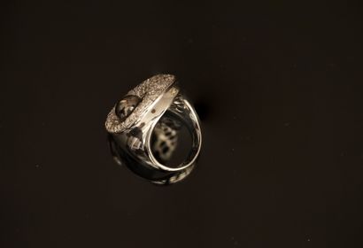 IMPOSING RING signed MARCO MOLINARIO in 18K...