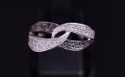 Silver ring 925/°° set with small black and...