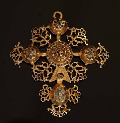 PENDANT Cross of Saint Lo in 14k (585/°°)...